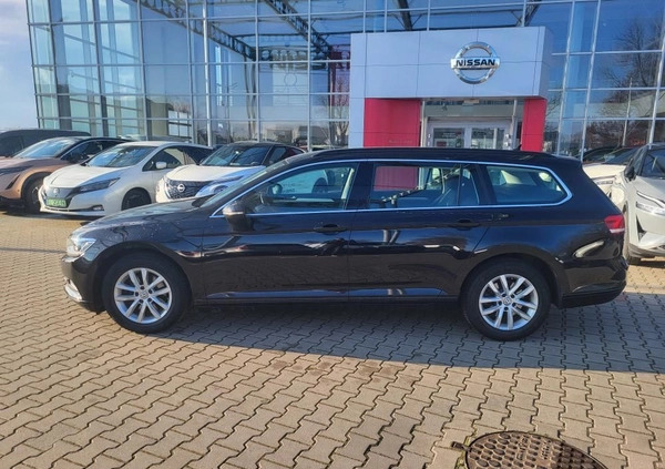 Volkswagen Passat cena 69900 przebieg: 148000, rok produkcji 2019 z Międzylesie małe 326